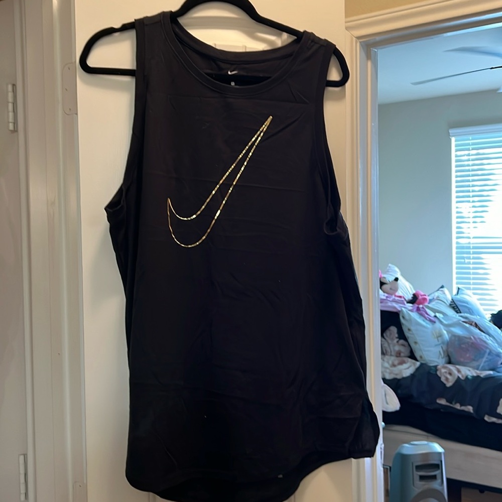 Womens Nike workout tank